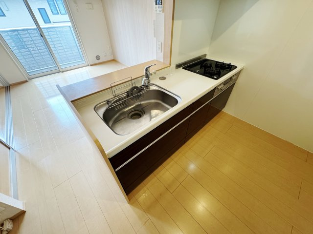 広島市安佐南区上安２丁目のアパートのキッチン