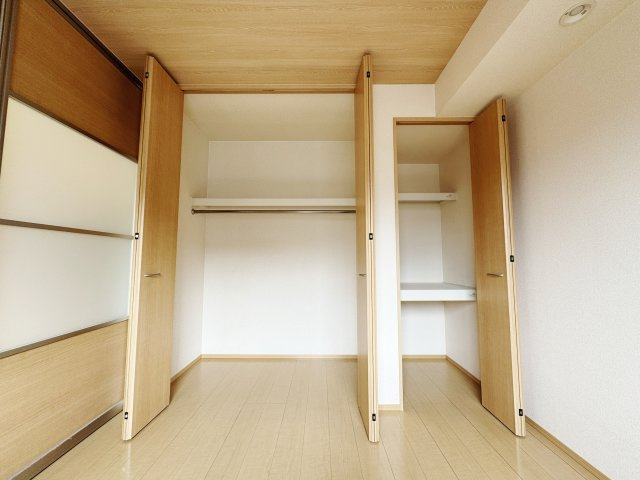 広島市安佐南区上安２丁目のアパートの収納