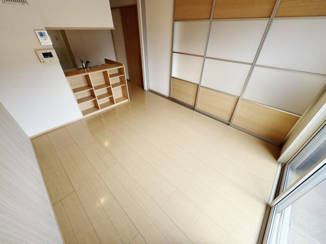 広島市安佐南区上安２丁目のアパートの居間・リビング