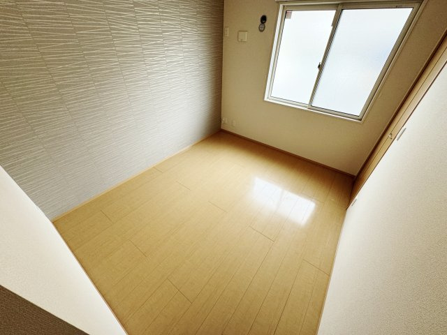 広島市安佐南区上安２丁目のアパートの寝室