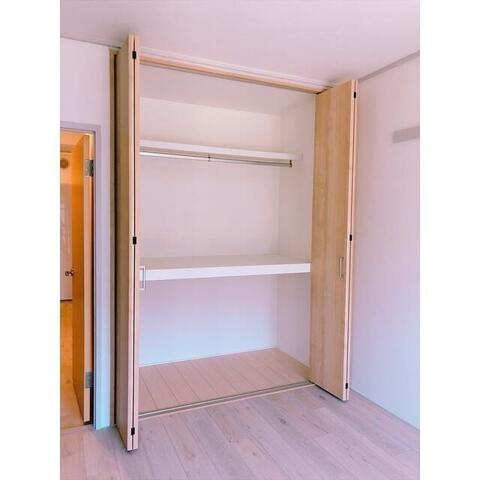 横浜市戸塚区上倉田町の賃貸マンションの収納