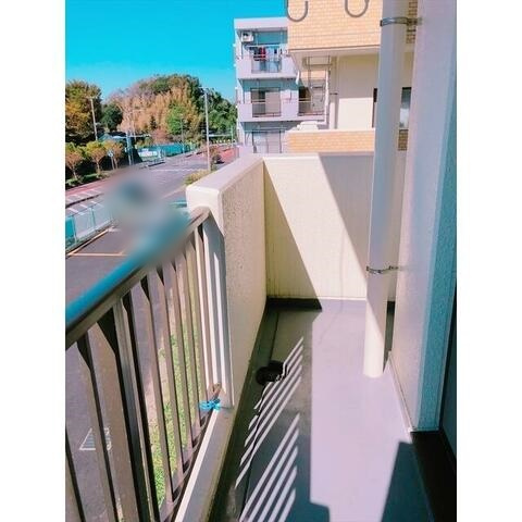 横浜市戸塚区上倉田町の賃貸マンションのバルコニー