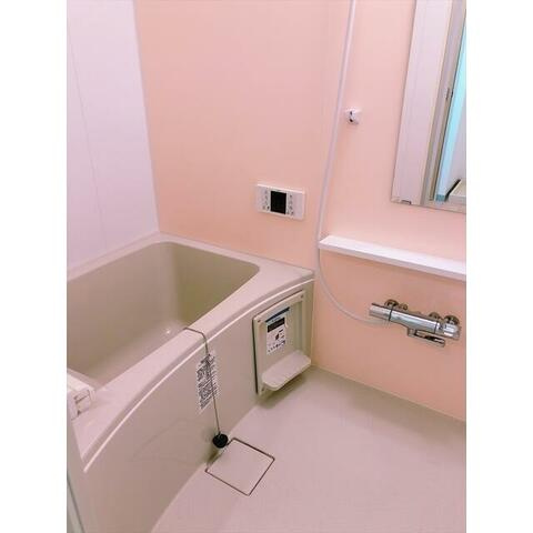 横浜市戸塚区上倉田町の賃貸マンションの浴室