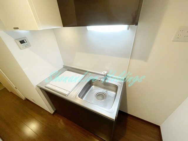 横浜市戸塚区吉田町のアパートのキッチン|お掃除楽々なIHクッキングヒーター♪