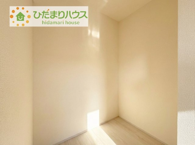 【収納】 | 第1常総市相野谷町　新築戸建　2号棟 | こたつや扇風機などの季節物もポンポンしまえる大容量の納戸付き♪