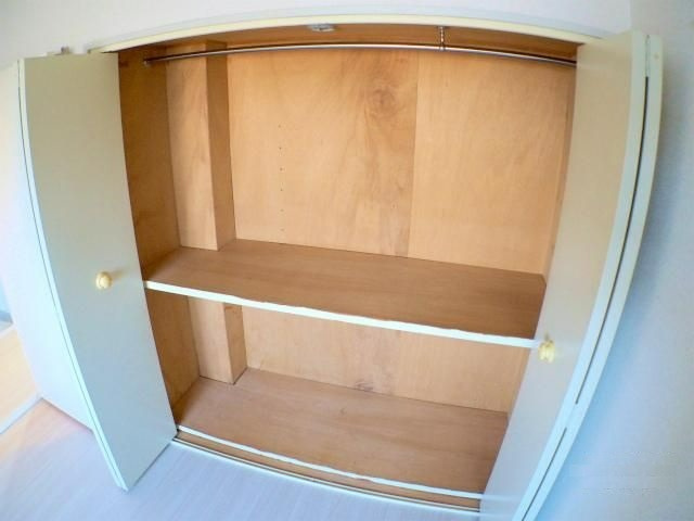 大和高田市日之出東本町の賃貸マンションの収納