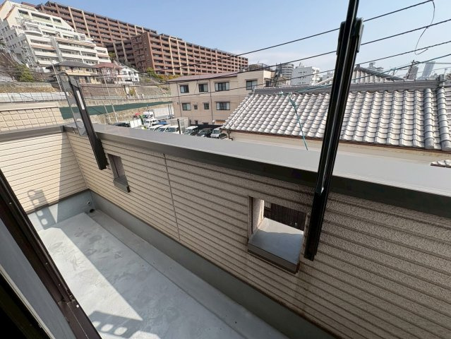 須磨区須磨浦通６丁目 中古戸建てのバルコニー|陽当たり良好なバルコニーです