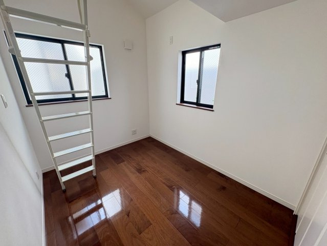 須磨区須磨浦通６丁目 中古戸建ての洋室|子供部屋におすすめ♪