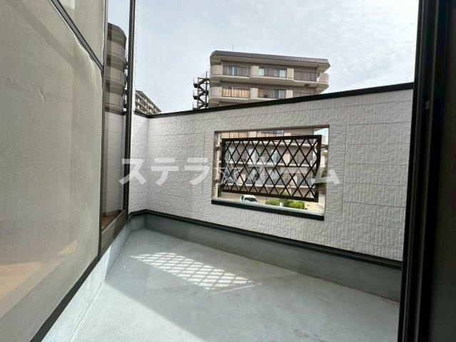 山田東1 中古戸建のバルコニー|暖かな日差しのふりそそぐバルコニー