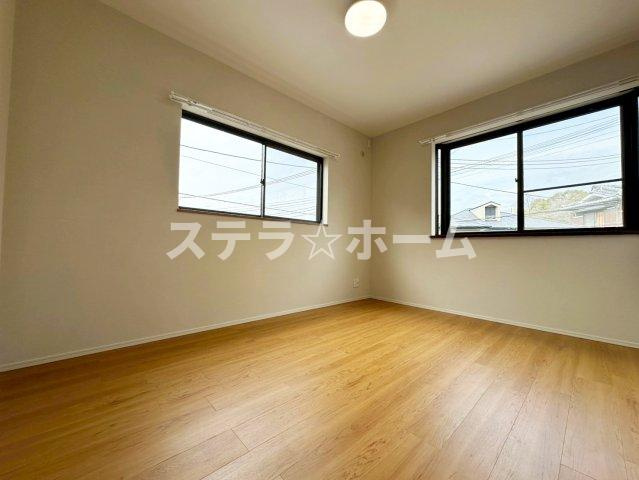 山田東1 中古戸建の洋室|広々とした洋室です