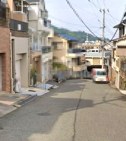 兵庫区清水町の前面道路含む現地写真|断熱や防音、結露軽減などの効果がある複層ガラス

