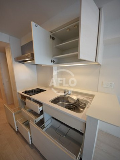 【キッチン】 | OPUS RESIDENCE SHINSAIBASHI SOUTH | OPUS RESIDENCE SHINSAIBASHI SOUTH　キッチン収納