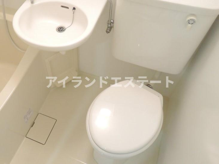 ペアレフルカワ　駅近　ネット1M無料　最上階　角部屋のトイレ