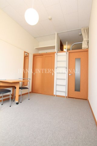 レオパレスクレスト原宿Ⅱの寝室