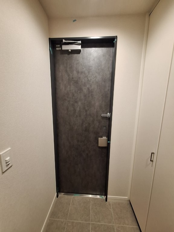 ＬＩＧＨＴＨＯＵＳＥの玄関