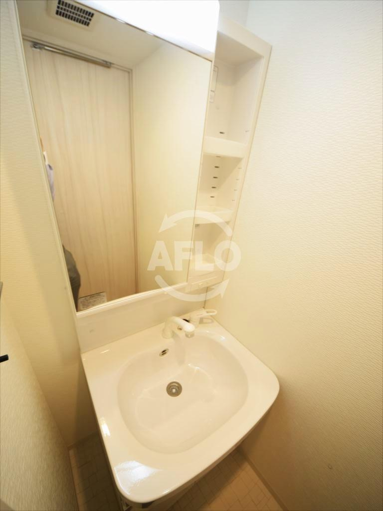S-RESIDENCE南堀江の独立洗面台|S-RESIDENCE南堀江　洗面台