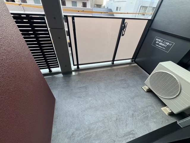 Ｓ－ＲＥＳＩＤＥＮＣＥ空港通りａｗｅｓｏｍｅのバルコニー