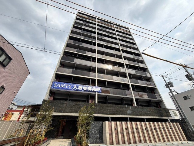 Ｓ－ＲＥＳＩＤＥＮＣＥ空港通りａｗｅｓｏｍｅ