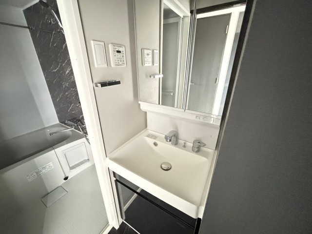 Ｓ－ＲＥＳＩＤＥＮＣＥ空港通りａｗｅｓｏｍｅの洗面所