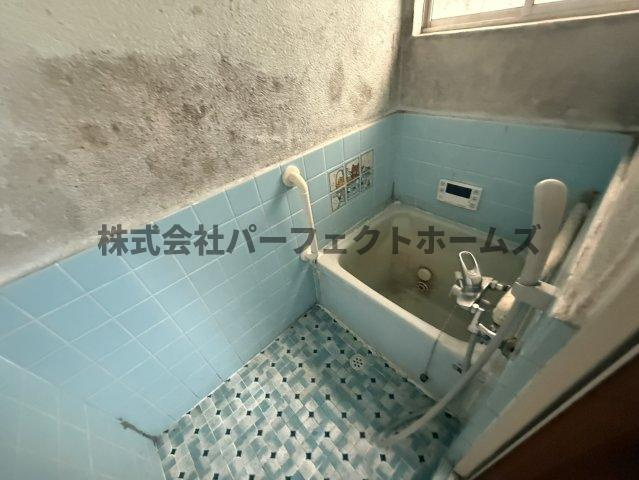 須山町テラスハウスの浴室|日々の暮らしに欠かせないお風呂です