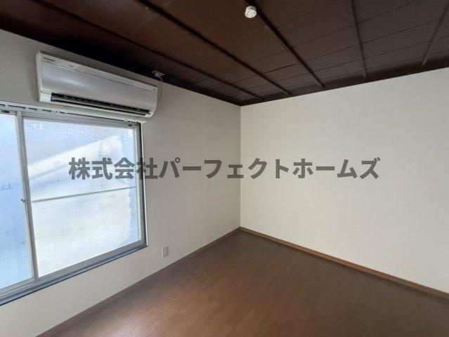 須山町テラスハウスの洋室|個人の部屋や寝室として使える洋室です