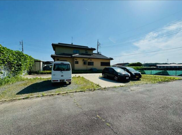 グリーンハイツセオの駐車場