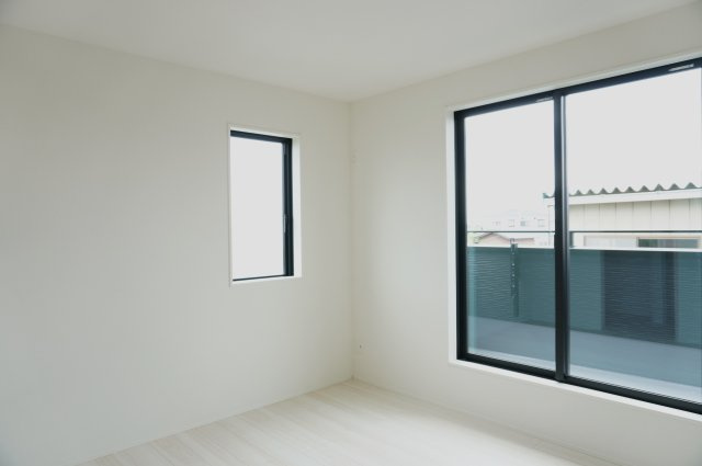 越谷市大字船渡 新築分譲住宅の洋室|2階 7帖