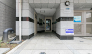 グラントゥルース赤羽のエントランス