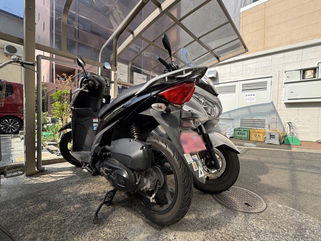 【駐車場】 | 大和コーポ | バイク置き場。空き区画の有無や駐輪料金、サイズおよび排気量規定などについては、改めてお問い合わせください。～即日のご見学可能～　お問合せはお気軽にどうぞ。
