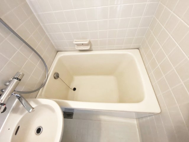 ジャルダン宝塚弐番館の浴室