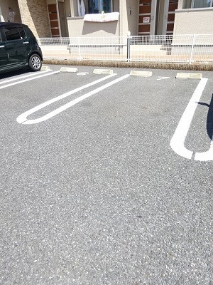 【駐車場】 | ミリュー | 駐車場