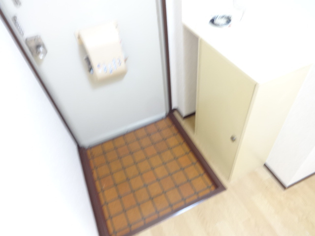 アーバンハイツ錦の玄関