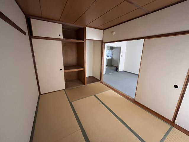 江戸川台ハイツB棟の和室|和室6.0帖