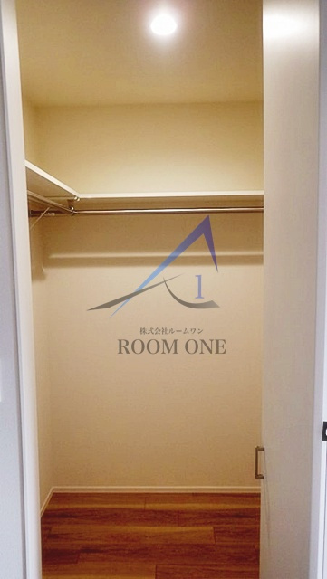 フォルクY・Kの収納|ウォークインクローゼットです。