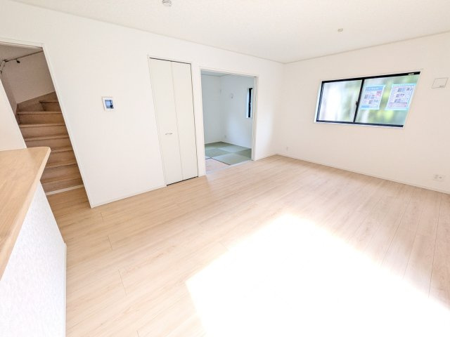 土浦市生田町　第4　新築戸建　5号棟の居間・リビング
