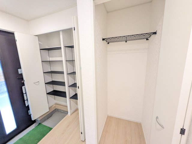 土浦市生田町　第4　新築戸建　5号棟の玄関