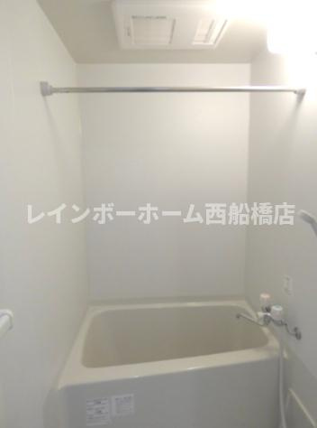 船橋市前原西４丁目のアパートの浴室