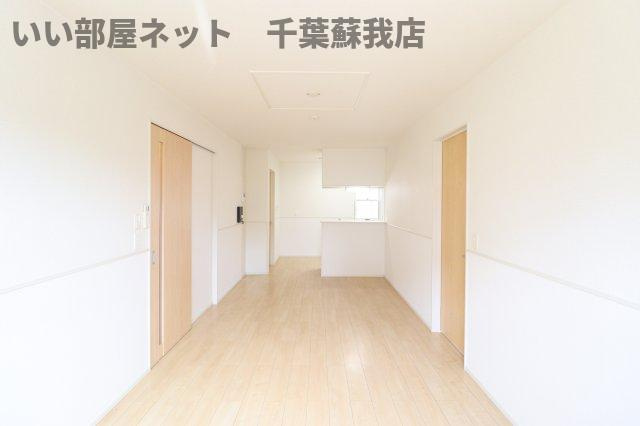 グランメルⅡの居間・リビング|使いやすい居間です