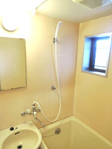 ポート11の浴室