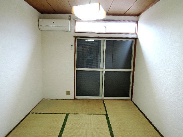 ポート11の寝室