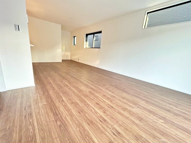 新築戸建　リーブルガーデン曽我部町南条宮田筋の居間・リビング|現地写真