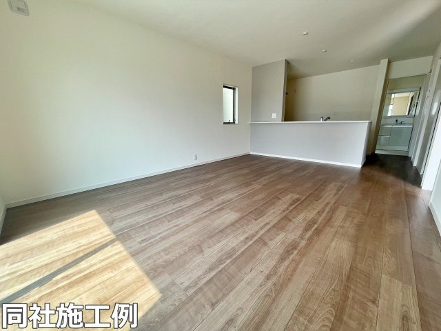 新築戸建　リーブルガーデン曽我部町南条宮田筋の居間・リビング|同社施工例