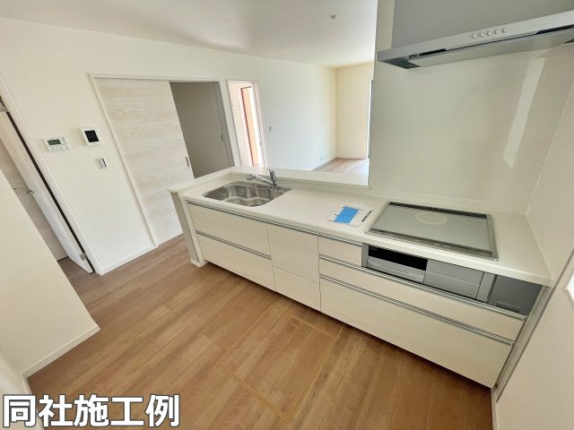 新築戸建　リーブルガーデン曽我部町南条宮田筋のキッチン|同社施工例