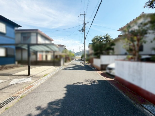 新築戸建　リーブルガーデン曽我部町南条宮田筋の前面道路含む現地写真|現地写真