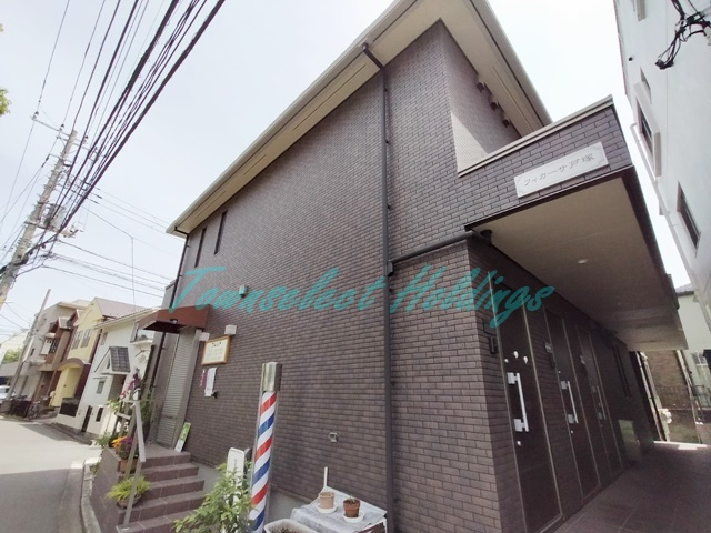 横浜市戸塚区上倉田町のアパートの外観