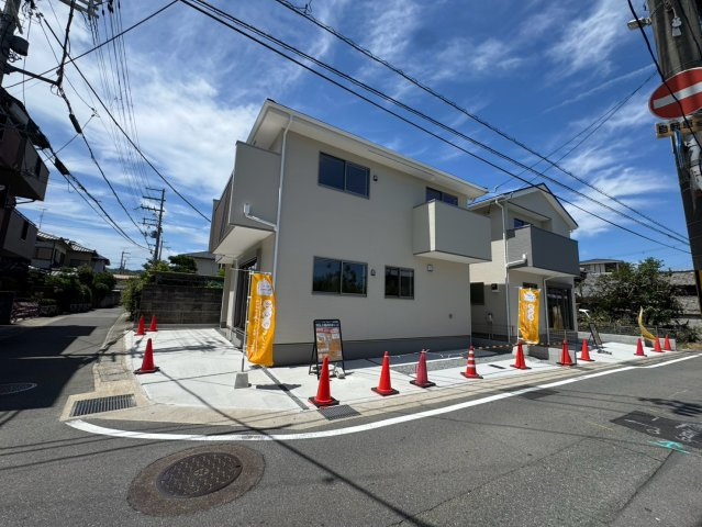 西京区上桂西居町　２号地の前面道路含む現地写真|２号地は南東角地です！