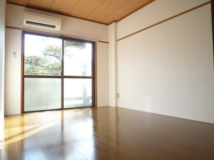 稲城市矢野口のアパートの居間・リビング|※他部屋参考写真