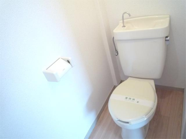 稲城市矢野口のアパートのトイレ|※他部屋参考写真