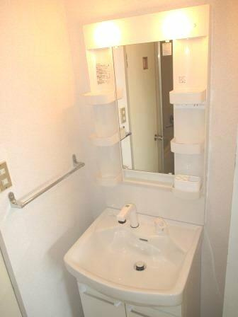 稲城市矢野口のアパートの洗面所|※他部屋参考写真