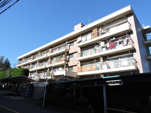 川崎市多摩区栗谷３丁目の賃貸マンションの外観
